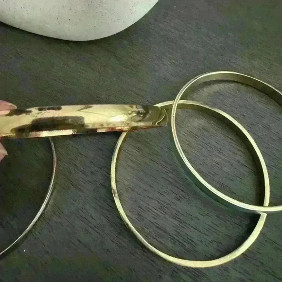 Chic Gold and Turquoise Bangle Set - Picture 7 of 11